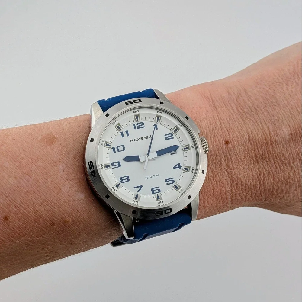 Fossil am 4251